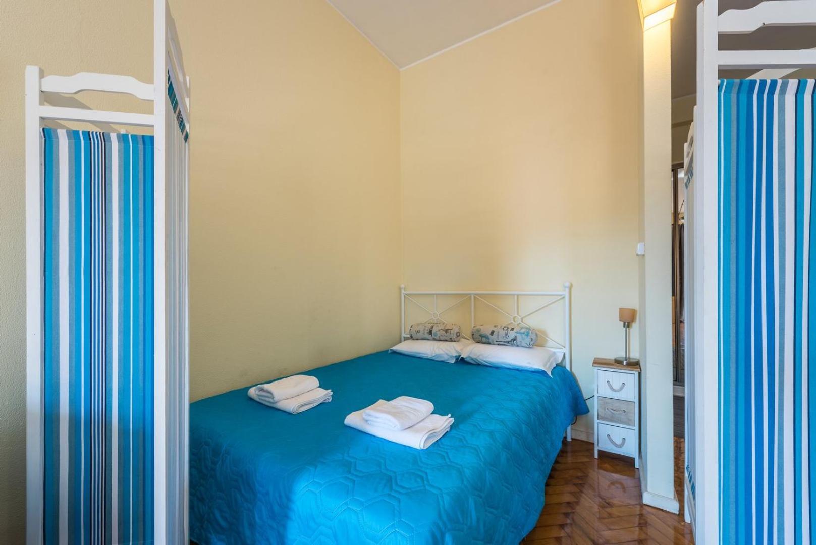 Guestready - Minimalistic Studio Downtown Porto Bagian luar foto